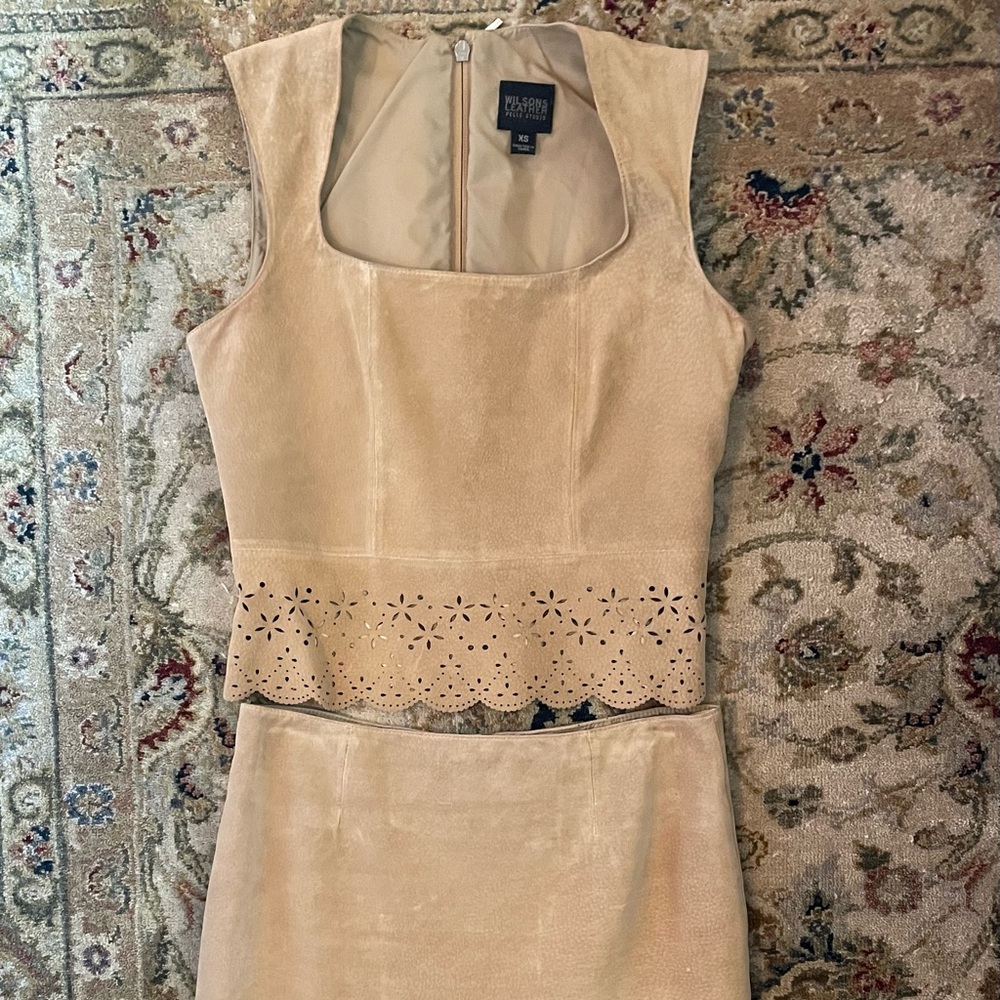 Real suede beigeXS skirt&top good condition no sleeves knee length.Neutral